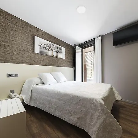 Residencial Victoria Affittacamere 2*